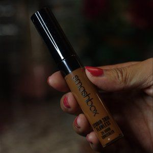NEW - STUDIO SKIN FLAWLESS 24 HOUR CONCEALER  FLAWLESS 8ML